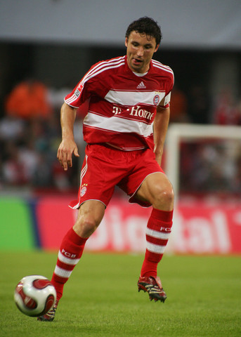 穆阿尼自加 穆阿尼自加