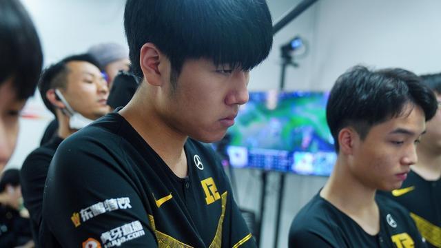 亚冠冠军球 亚冠冠军球