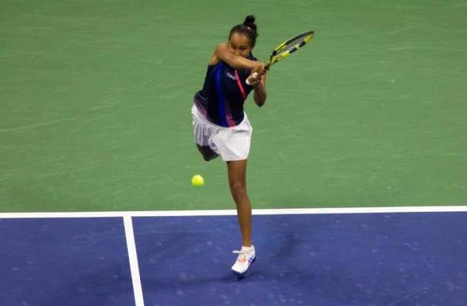 突出了球员 突出了球员